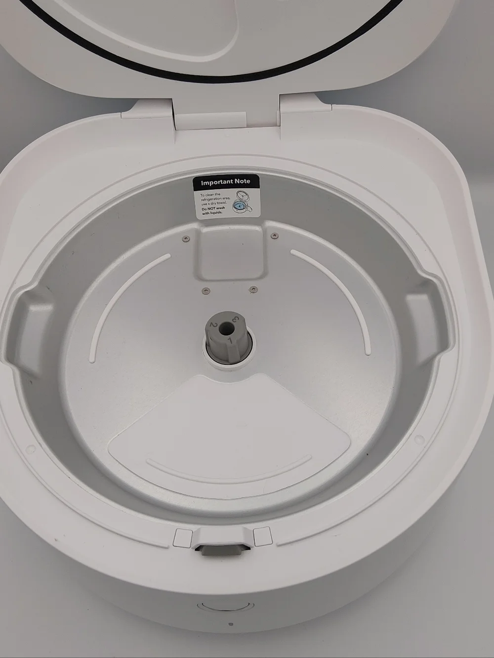 Petlibro Polar White With Steel plate wet food cat feeder